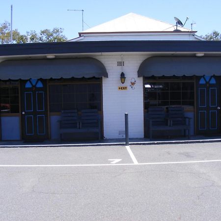 Motel Lodge Rockhampton Buitenkant foto