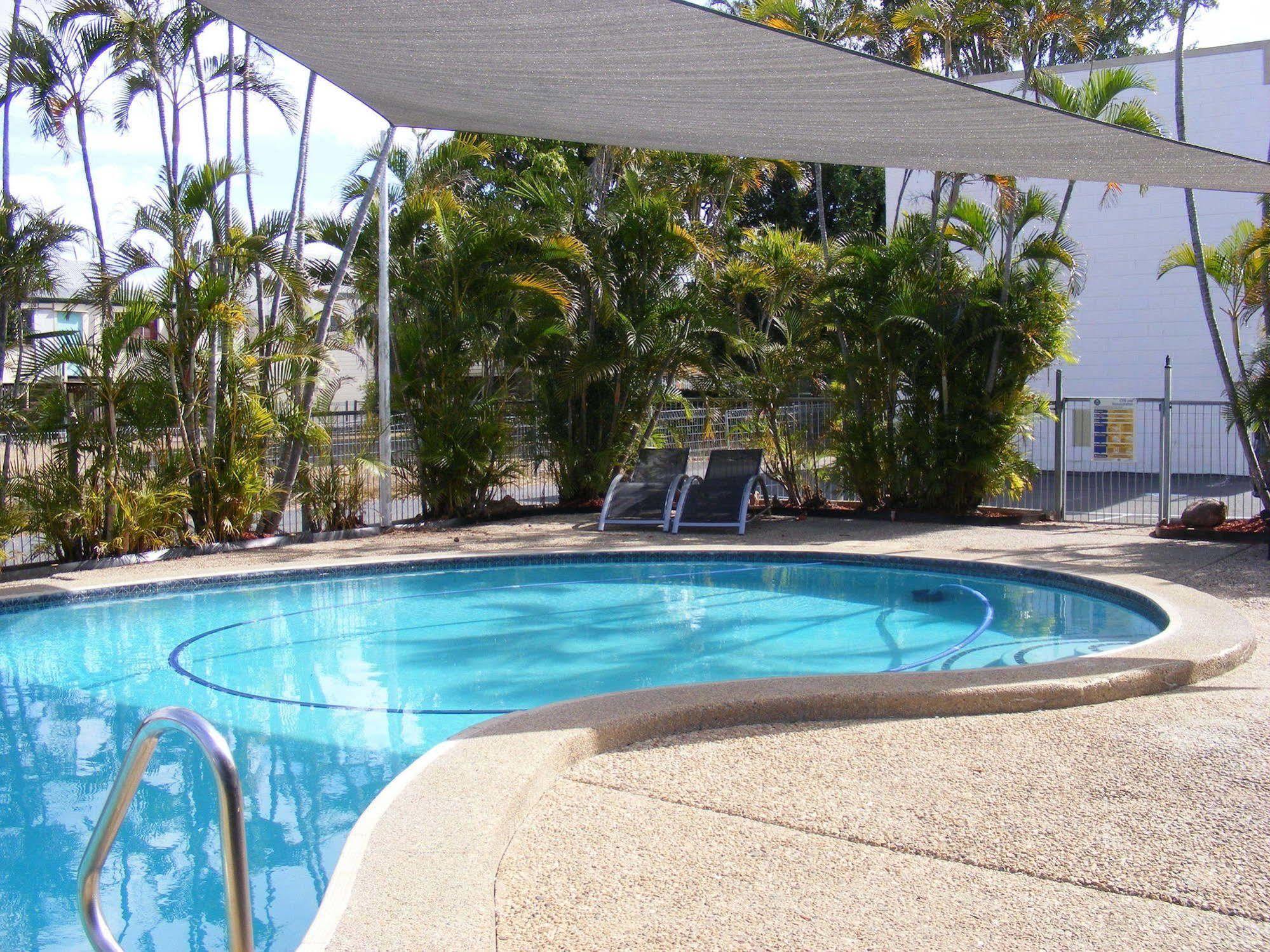 Motel Lodge Rockhampton Buitenkant foto